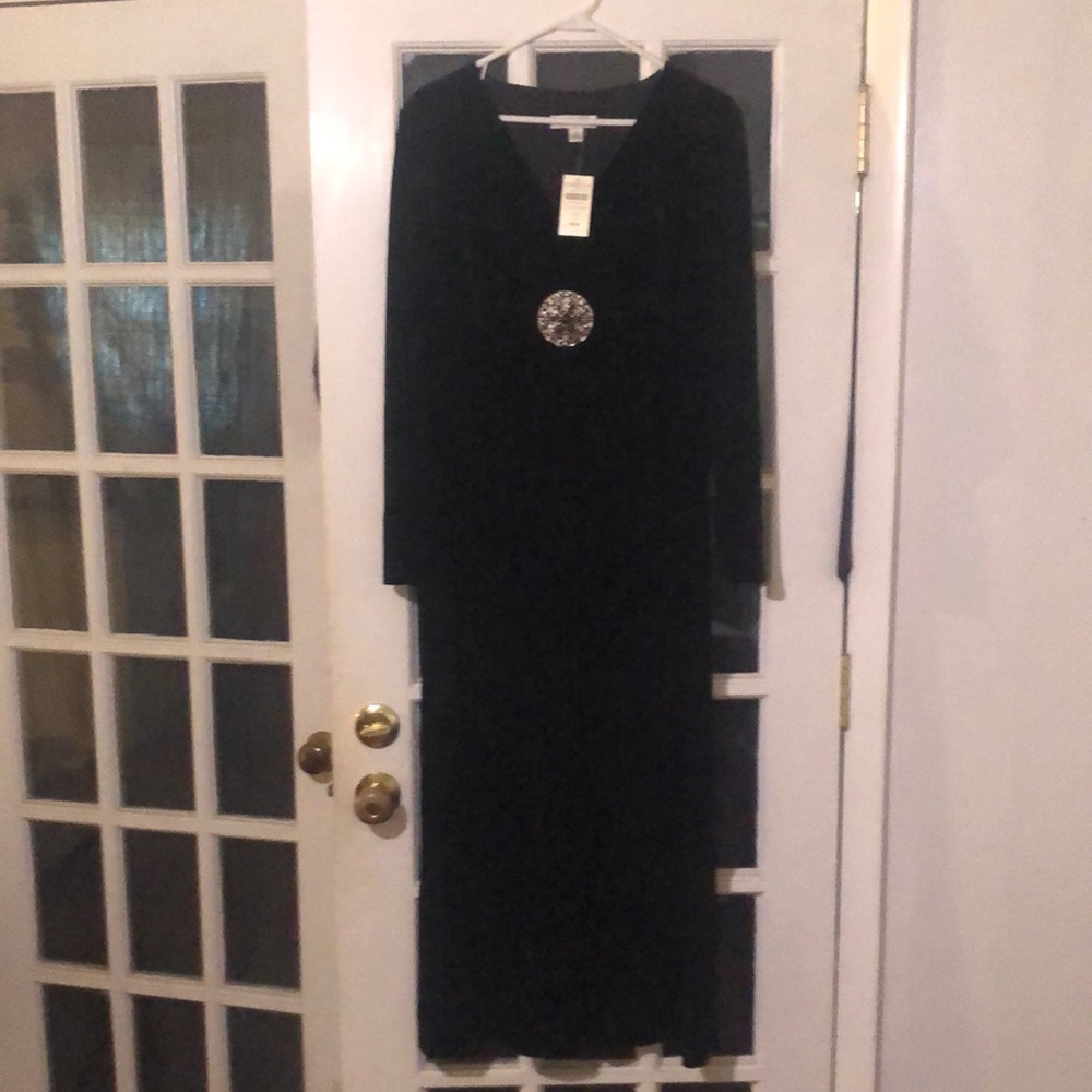 Velvet Medallion dress black NWT